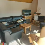 Nivekerke 8 Nieuwmunster De Haan, 4-bedroom House For 4 To 6 People, Between Wenduine, 1 Km, And De Haan, 2 Km, 500 Meters From The Beach,15 Min From Bruges, Ostend And Knokke, Fenced Garden, Bed Linen And Towels Provided, Pet Allowed, On Dem بيت للعطل *