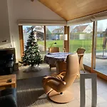 Nivekerke 8 Nieuwmunster De Haan, 4-bedroom House For 4 To 6 People, Between Wenduine, 1 Km, And De Haan, 2 Km, 500 Meters From The Beach,15 Min From Bruges, Ostend And Knokke, Fenced Garden, Bed Linen And Towels Provided, Pet Allowed, On Dem * Zuienkerke